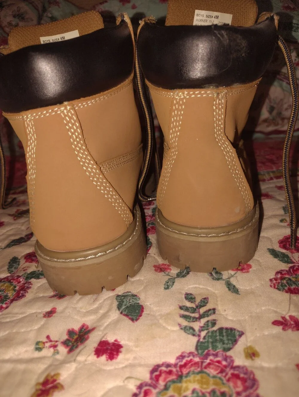 Target Boys Worker 11-7 Wheat Ankle Lace Up Work Boots Size 4M Tan, Like New